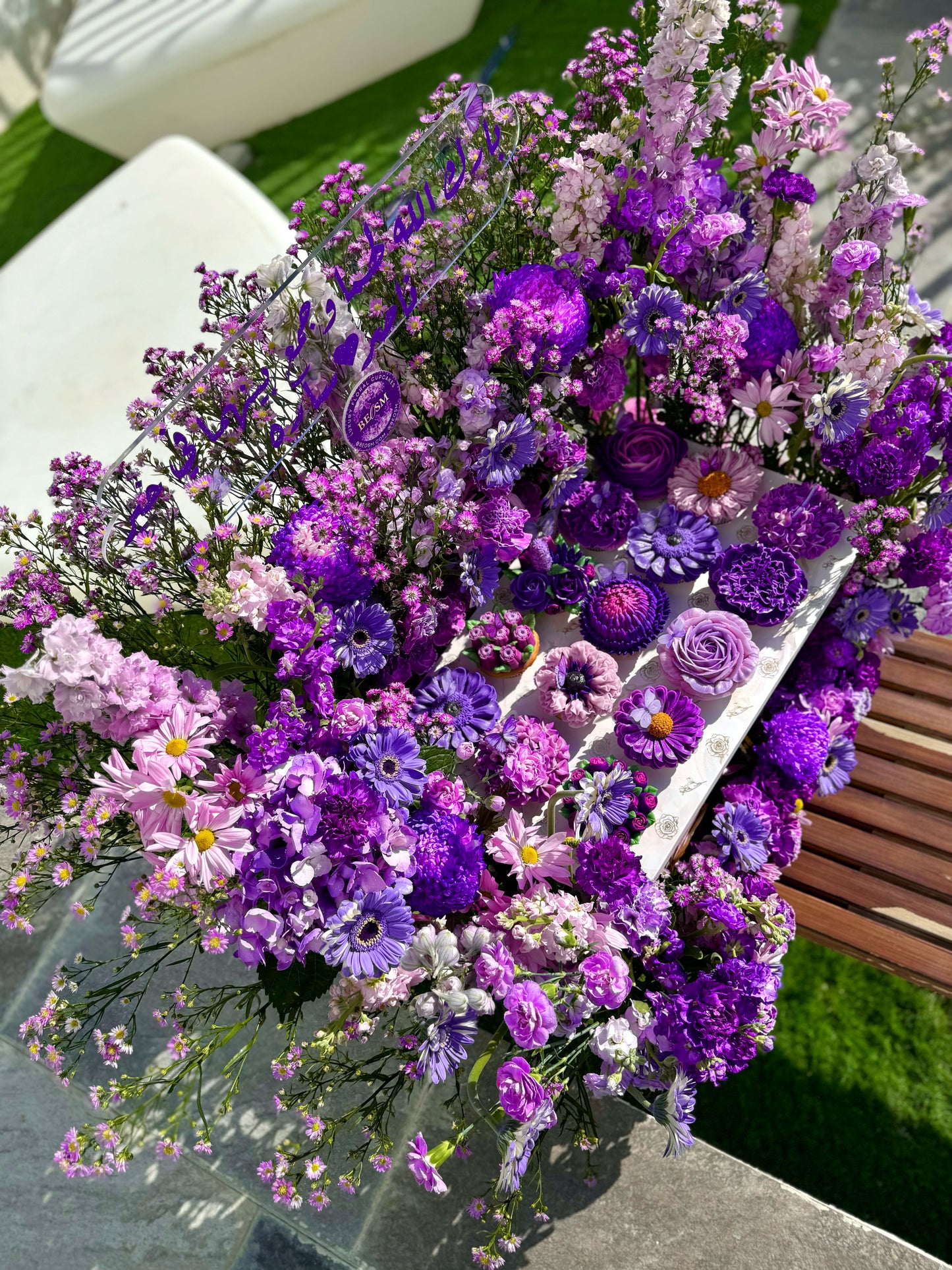 Royal BEOSM ( Flowers Setup + Floral Cupcakes )