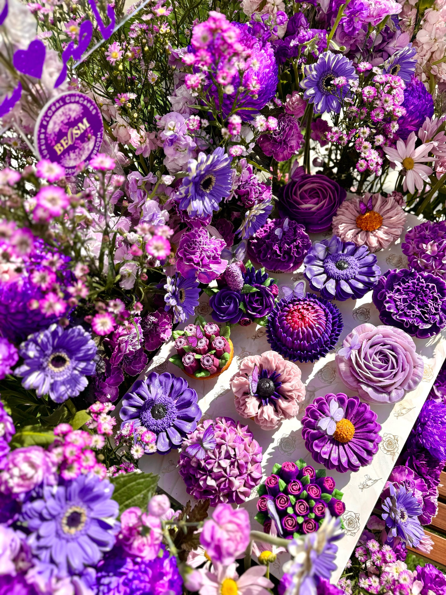 Royal BEOSM ( Flowers Setup + Floral Cupcakes )
