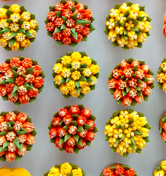 Tiny Designs Floral Cupcakes